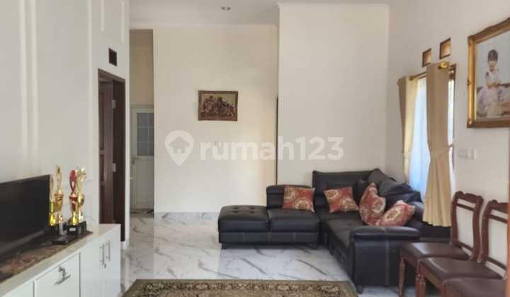 Disewakan Rumah 2 Lantai Full Furnished Siap Huni Lokasi di Pasir Salam Bandung 1