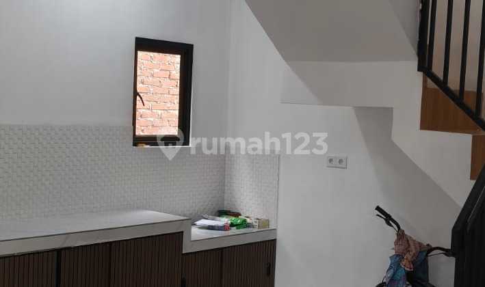 For Sale: 2-Story House, Move-In Ready, Comfortable, Well-Maintained, Located in Cigadung Wetan, Bandung 2