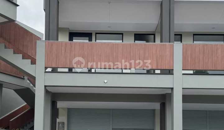 For Rent 2-Story Shop House, Hook Position, Ready to Use in Kota Baru Parahyangan, Bandung