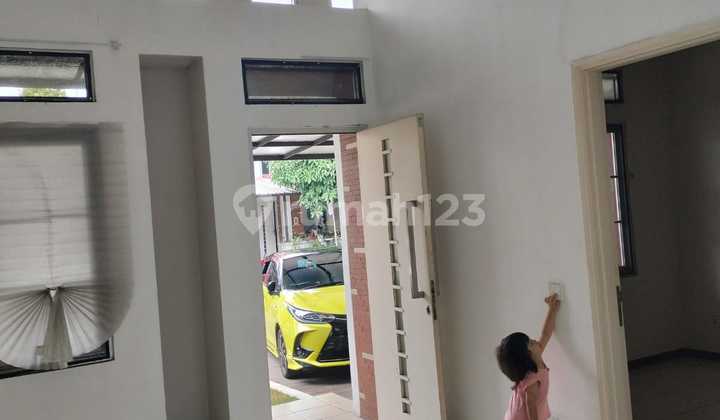 For Rent: Comfortable and Green, Ready to Occupied Minimalist Location in Kota Baru Parahyangan, Bandung 2