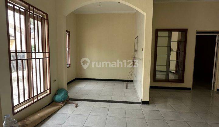 Dijual Rumah Hunian Nyaman dan Terawat  Lokasi Super Strategis di Taman Kopo Indah 3, Bandung 2
