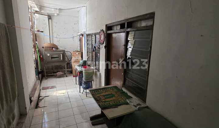 For Sale House Suitable for Kosan Ready to Use Location in Ciumbuleuit Near Unpar Bandung 2