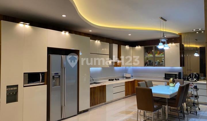 For Sale Luxurious Modern Minimalist Ready-to-Live House Location in Kota Baru Parahyangan Tatar Naganingrum Bandung 2