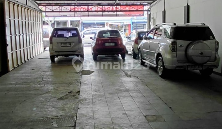 Dijual Showroom Mobil Nyaman Siap Pakai Lokasi di Mainroadan Derwati Bandung