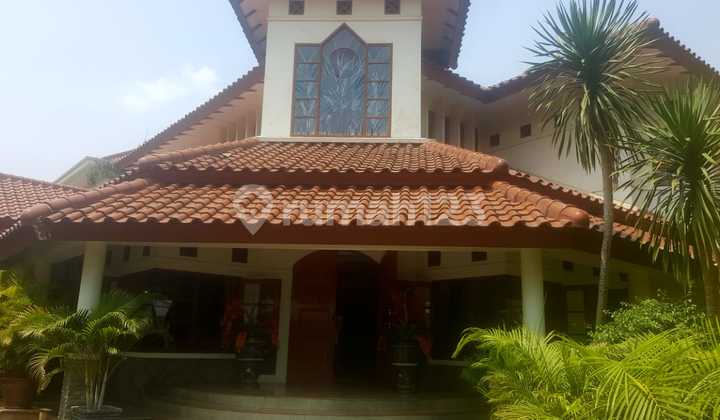 Rumah Besar Nyaman Dan Luas Jaka Permai