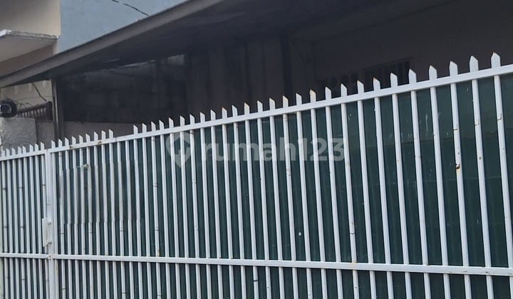 Rumah Cantik Minimalis Pinggir Jalan Bahari Raya