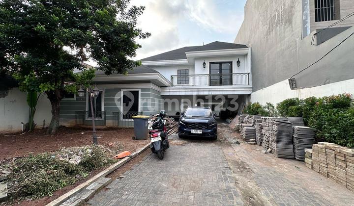 Rumah Mewah Dan Luas Pinggir Jalan Pejaten Barat