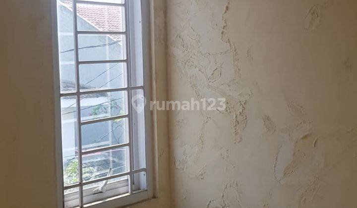 Rumah 2 Lantai Jl. H. Goden Dekat Gerbang Tol, Rs Suyoto, Sekolah 6