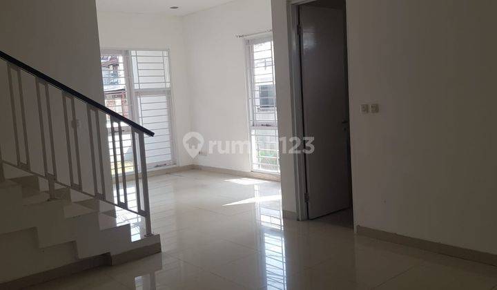 Rumah 2 Lantai Jl. H. Goden Dekat Rs Suyoto, Gerbang Tol, Sekolah 13