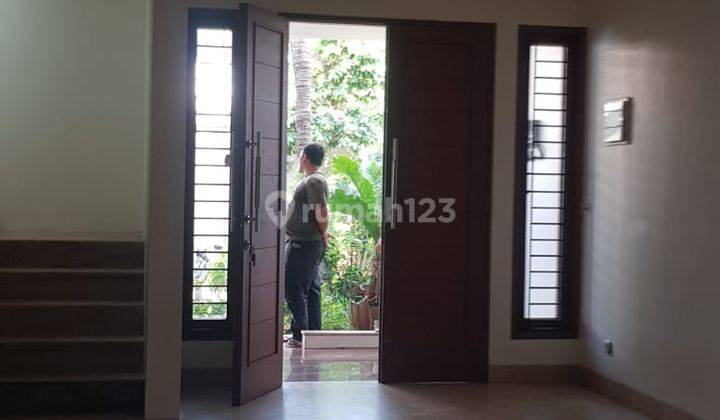 Rumah 2 Lantai Jl. H. Goden Dekat Rs Suyoto, Gerbang Tol, Sekolah 4
