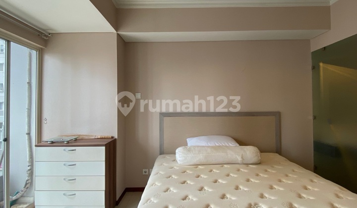 Disewakan Semi Furnish Tipe Studio Apartment Royal Mediterania Garden Residence Apartemen 0 Kamar Tidur Semi Furnished 2