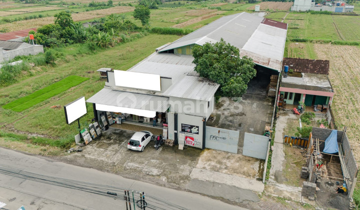 Business Opportunity For Sale Warehouse & Shop 1,566 Square Meters In Karanggayam, Piyungan, Bantul