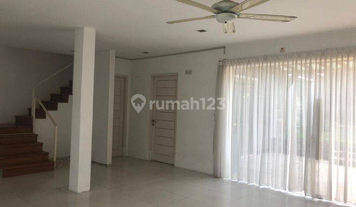 Rumah Semi Vila Dengan Privat Pool Lokasi Tenang Di Jogja Utara 2