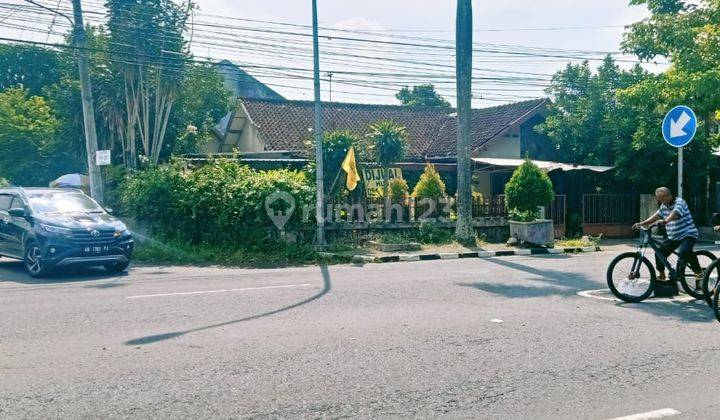 Tanah Bonus Rumah Tua Pinggir Jalan Raya di Kodya Yogyakarta 1