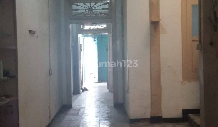 Miliki Bangunan Komersial Hanya Beberapa Langkah Dari Titik 0 Kilometer Yogyakarta