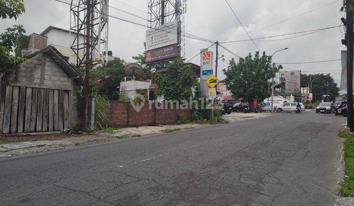 TANAH MANGKU JL.KALIURANG DEKAT KAMPUS UII 2