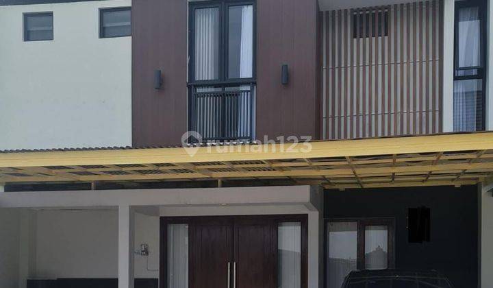 Rumah baru dalam cluster dengan kolam renang hanya 2 M an 1