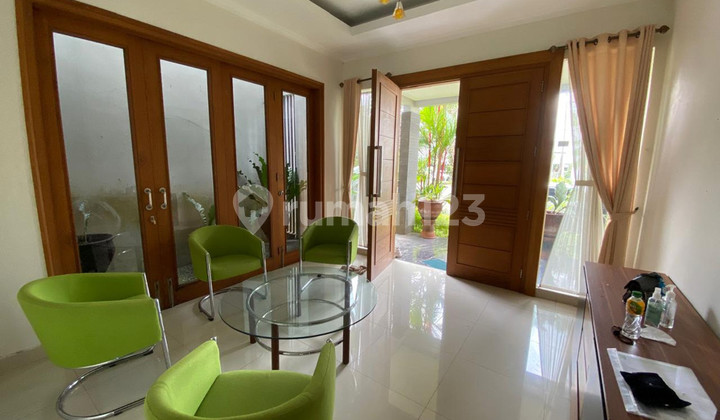 Modern Minimalist Luxury House in the Elite Housing of Bale Hinggil Residence, Jl. Kaliurang KM 8.5 Ngaglik, Sleman, Yogyakarta 2