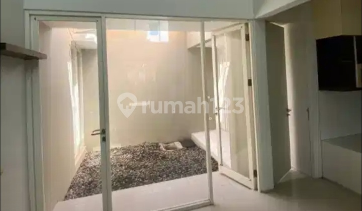 Rumah Satu Lantai di Citra Sun Garden 2