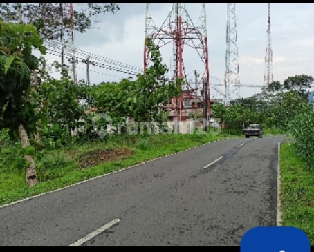 Tanah Luas Pinggir Jalan Ngoro Ngoro Patuk Gunungkidul