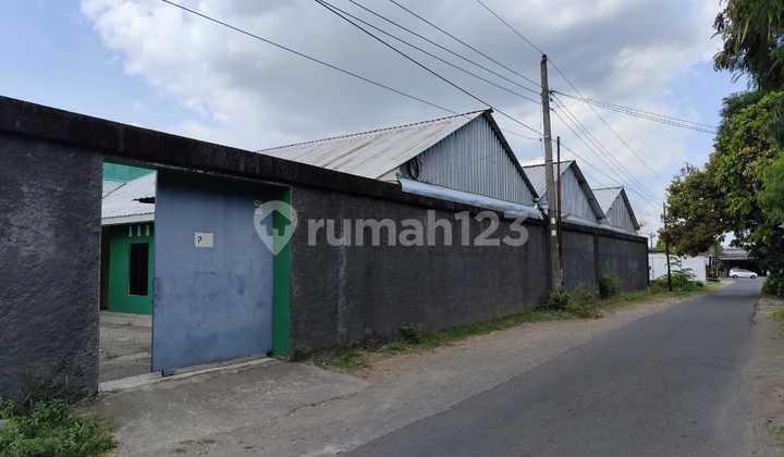 Ready-to-Use Warehouse 580 Square Meters Located in Gabusan, Sewon, Bantul Ready-to-Use Warehouse 580 Square Meters Located in Gabusan, Sewon, Bantul