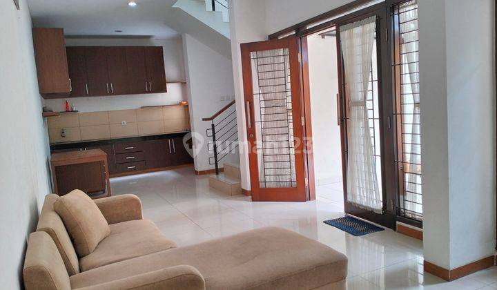 Rumah luas di komplek cipaku indah setia budi bandung 2