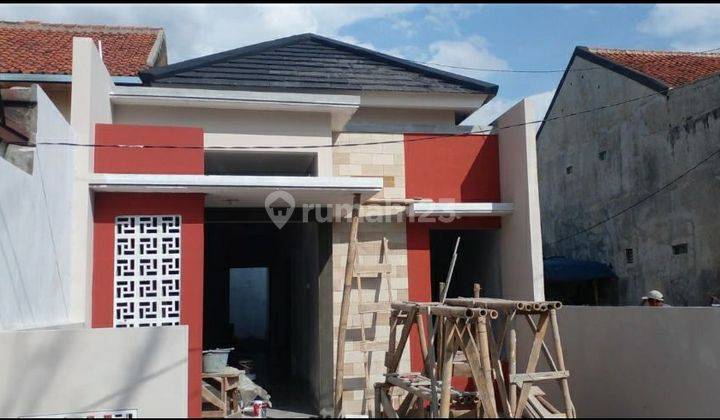 Rumah baru di komplek damri cisaranten soekarno hatta 2