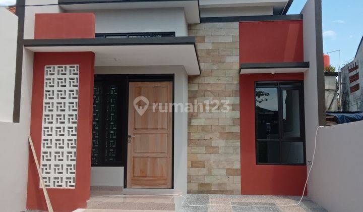 Rumah baru di komplek damri cisaranten soekarno hatta 1