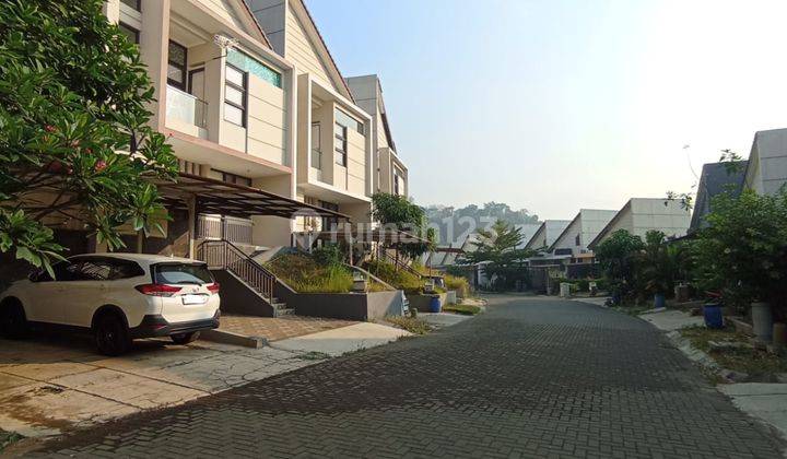 Rumah Minimalis di Komplek Modern Bcv Bandung 2