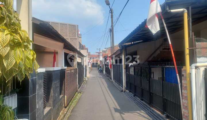 Dijual Rumah Siap Huni Dalam Komplek  1