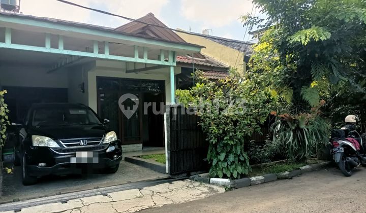 For Sale: Mrs. House Ready to Live in Large Complex Antapani Bandung