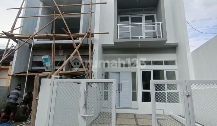 Dijual Rumah Baru Siap Huni Scandinavian di Cisaranten Kulon