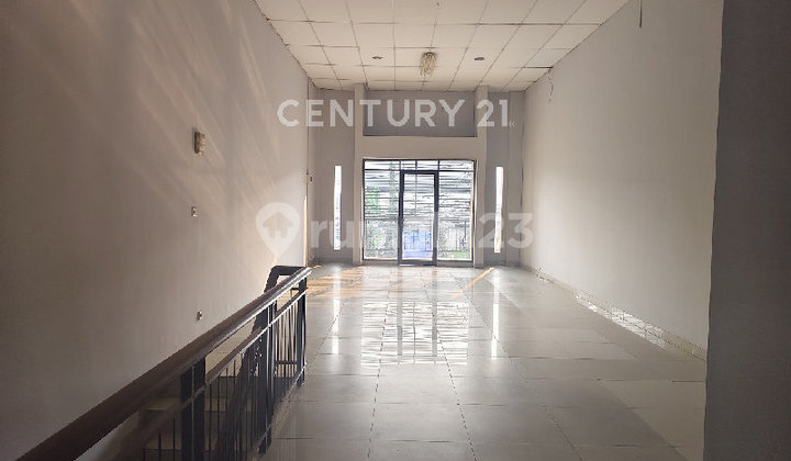 Ruko di Komplek Mekar Wangi Dekat Sekolah