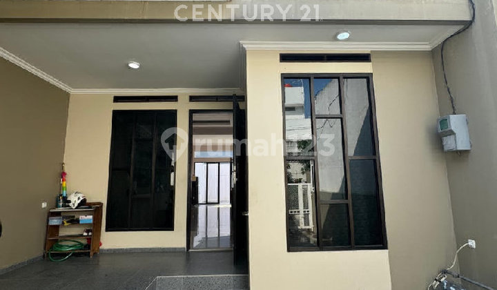 Disewakan Rumah Siap Huni, Cantik, Nyaman