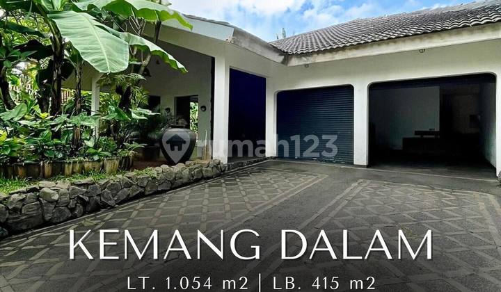 Well-Maintained House with Large Land, Flood-Free in Kemang, South Jakarta