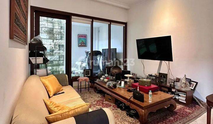 Dijual Rumah Cantik Dalam Komplek di Lebak Bulus Jakarta Selatan 2