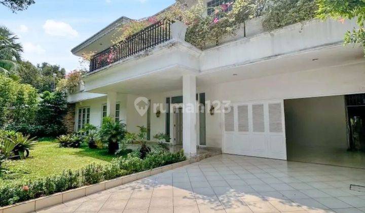 Prime Area Dijual Rumah Cantik di Menteng Jakarta Pusat 1