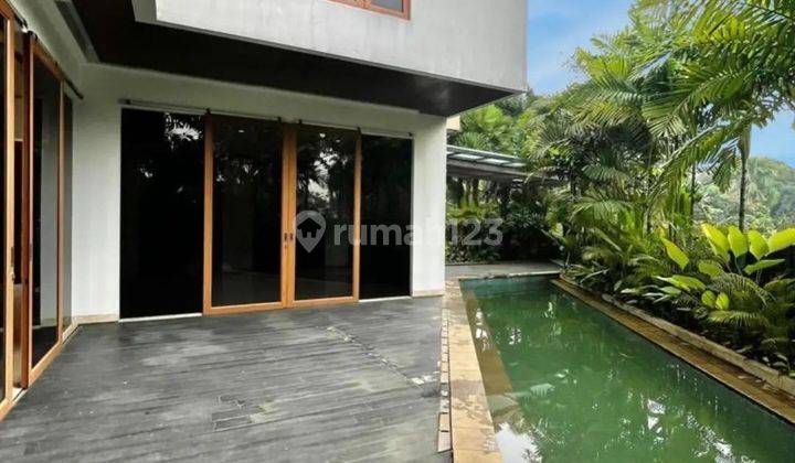 Dijual Rumah Cantik Ada Private Pool di Kuningan Jakarta Selatan 2