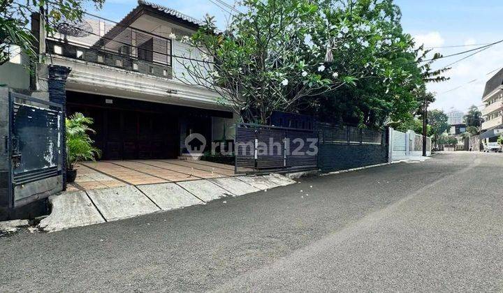 Prime Location Dijual Rumah Siap Huni di Simprug Jakarta Selatan 1