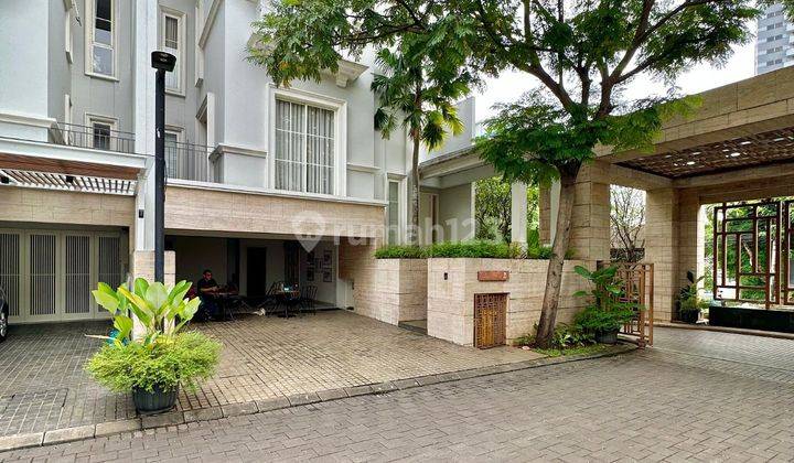 Brand New Dijual Rumah Modern Classic di Lebak Bulus Jakarta 1