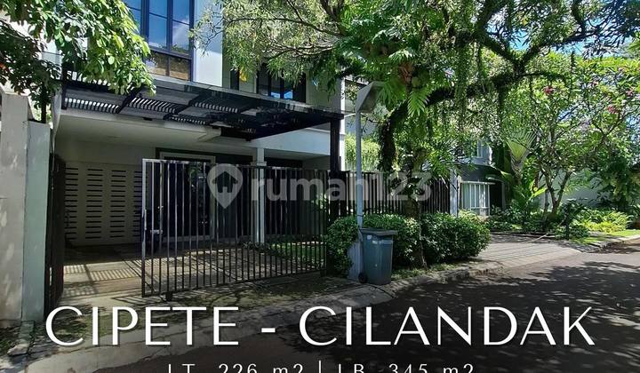 Beautiful House in Townhouse at Cipete Cilandak, South Jakarta