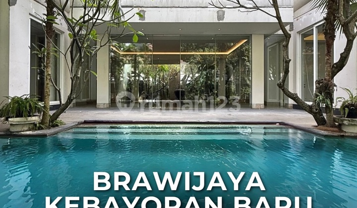 Rumah Mewah Hoek di Brawijaya Kebayoran Baru Jakarta Selatan