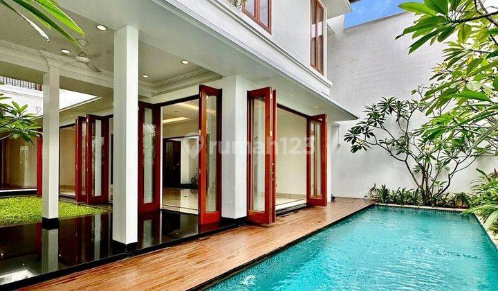 Rumah Baru Ada Swimming Pool Di Pondok Indah Jakarta Selatan 2