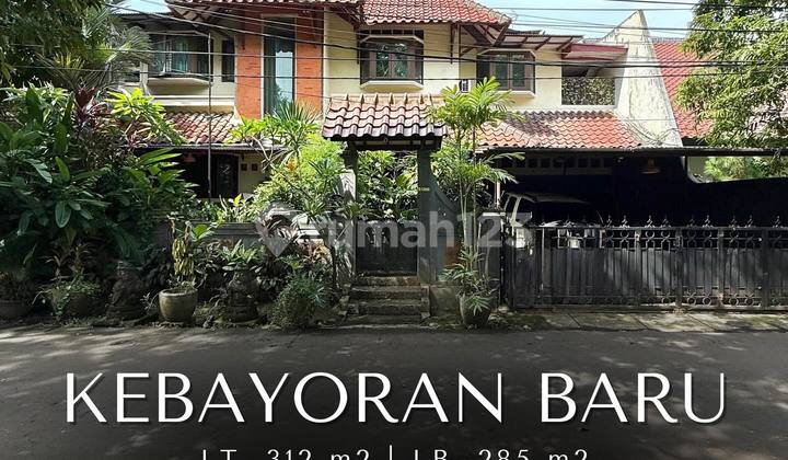 Rumah Prime Area Depan Taman di Kebayoran Baru Jakarta Selatan