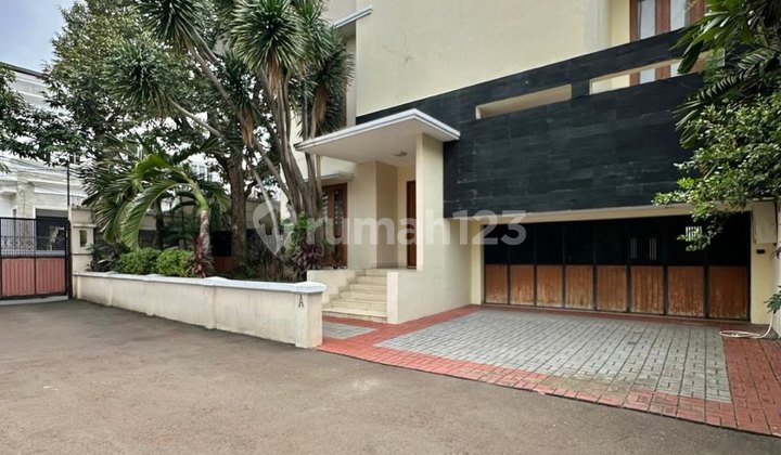 Modern Tropical House in a Cluster in Kemang, South Jakarta 2