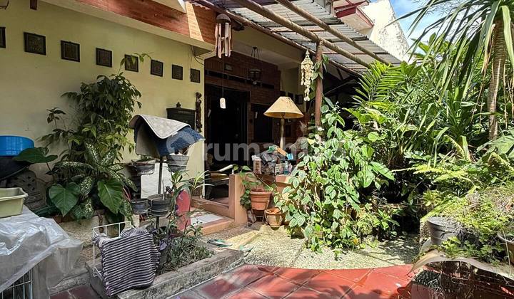 Prime Area House in Front of Park at Kebayoran Baru, South Jakarta 2