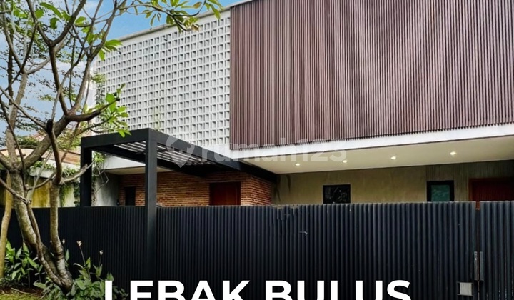 Rumah Dlm Komplek Lingkungan Aman di Lebak Bulus Jakarta Selatan