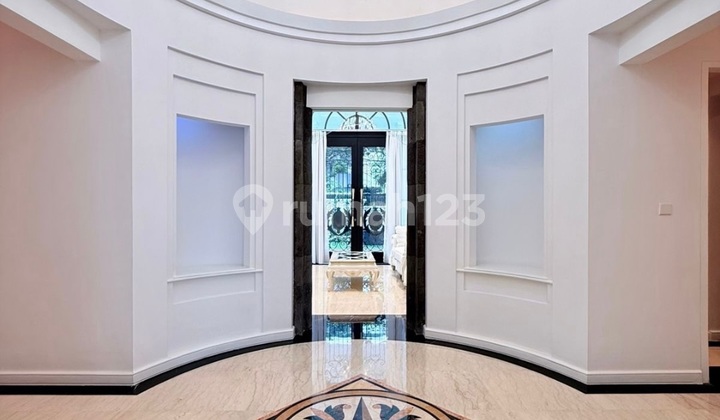 Hot Sale Best Price Rumah Newly Renovated di Menteng Jakarta 2