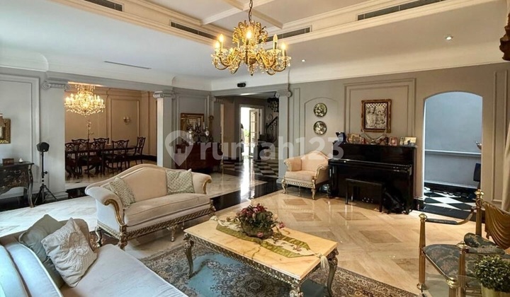 House in Luxury Complex Corner Furnished in Tebet, South Jakarta 2