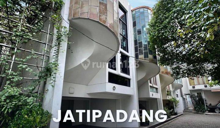 Turun Harga Rumah Dlm Townhouse Di Jatipadang Jakarta Selatan 1